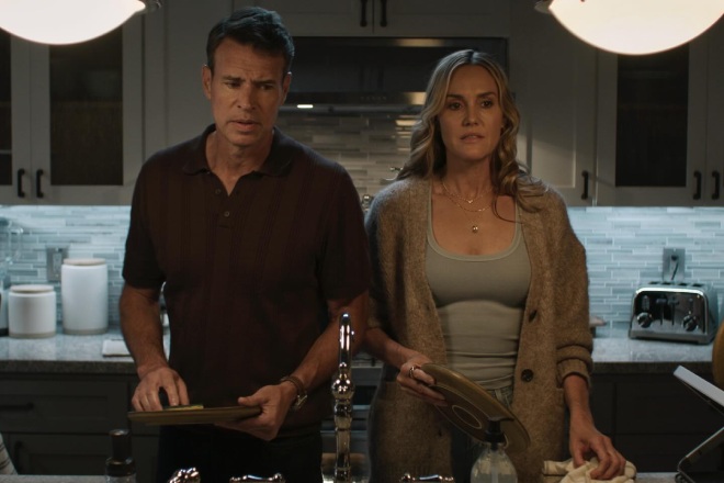 Scott Foley dan Erinn Hayes - Pemeran It’s Not Like That
