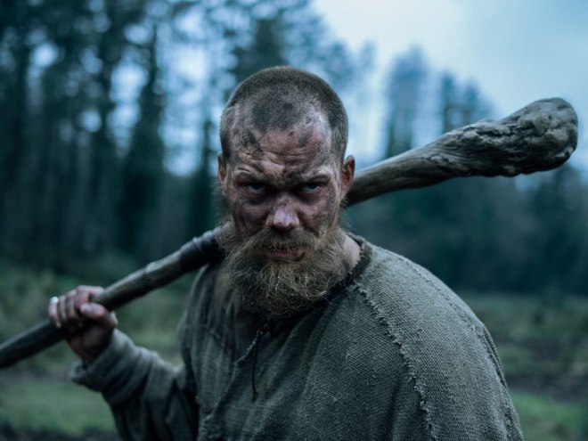 Bill Skarsgard di The Death of Robin Hood