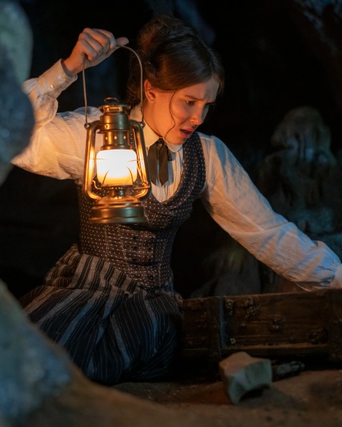Millie Bobby Brown di Enola Holmes 3