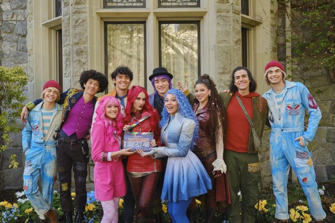 Pemeran Descendants: Wicked Wonderland
